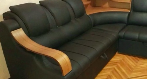 Перетяжка кожаного дивана. Полысаево